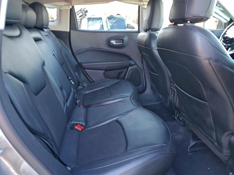 Фото 11 - JEEP COMPASS