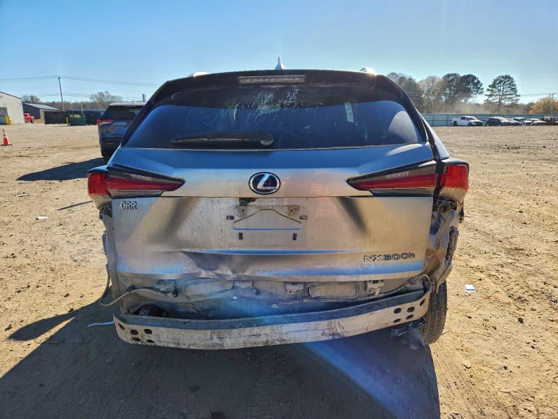 Фото 6 - LEXUS NX