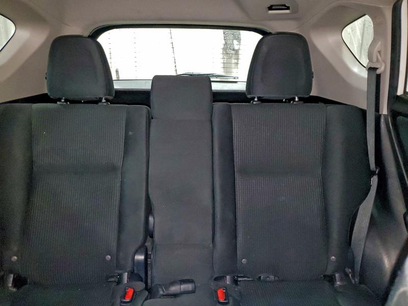 Фото 10 - TOYOTA RAV4