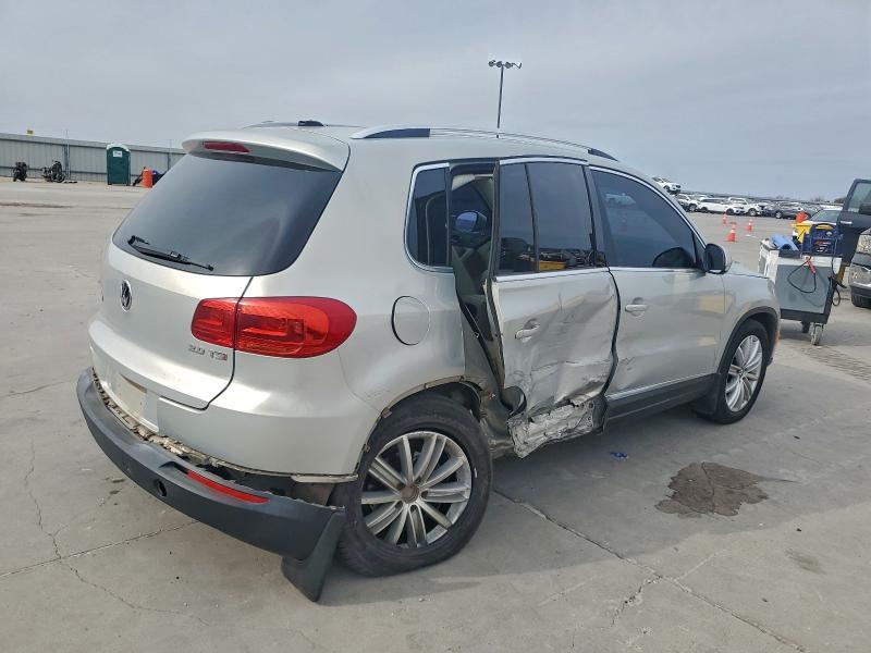 Фото 3 - VOLKSWAGEN TIGUAN