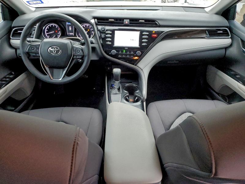 Фото 8 - TOYOTA CAMRY