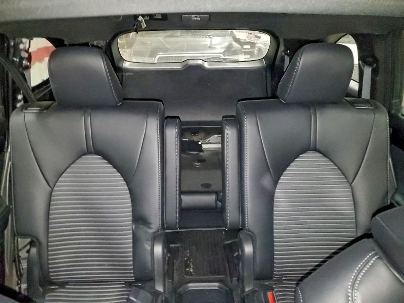 Фото 10 - TOYOTA HIGHLANDER