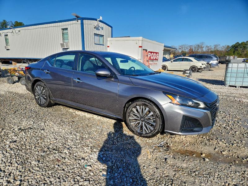 Фото 4 - NISSAN ALTIMA