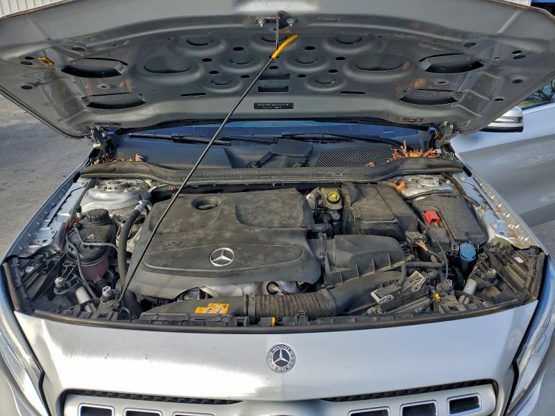 Фото 12 - MERCEDES-BENZ GLA-CLASS