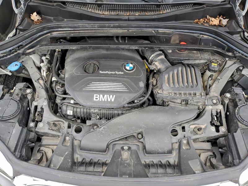 Фото 12 - BMW X1