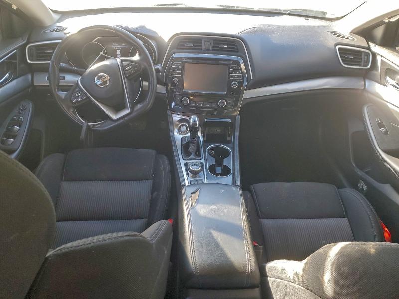 Фото 8 - NISSAN MAXIMA