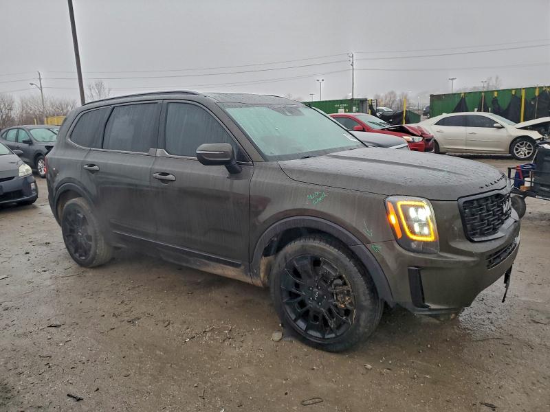 Фото 4 - KIA TELLURIDE