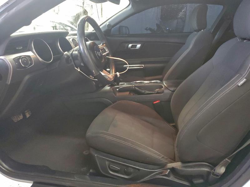 Фото 7 - FORD MUSTANG