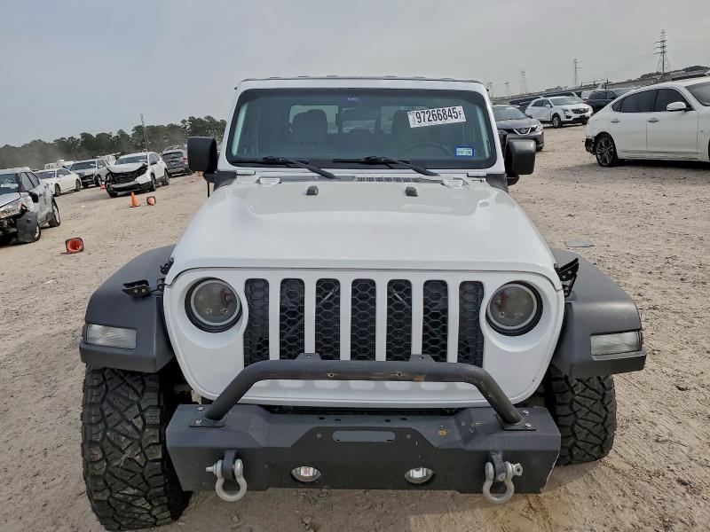Фото 5 - JEEP GLADIATOR