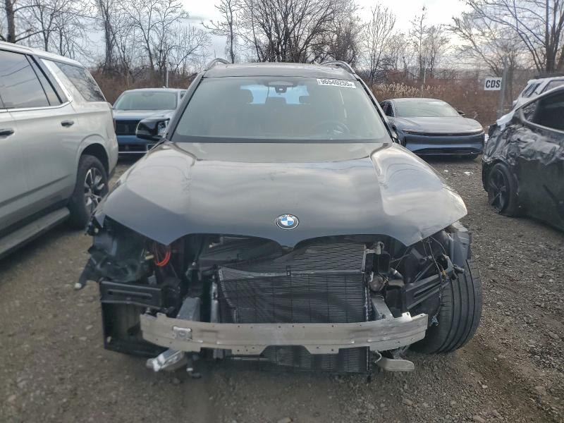 BMW X7 M60I 2026 VIN 5UX33EM09T9018975