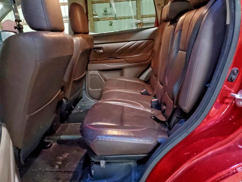 Фото 11 - MITSUBISHI OUTLANDER