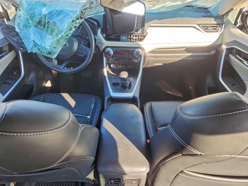 Фото 8 - TOYOTA RAV4