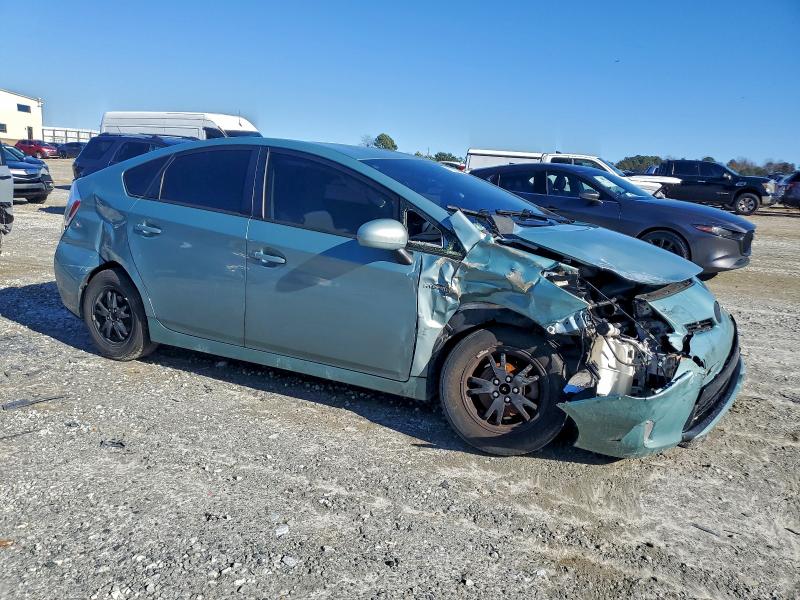 Фото 4 - TOYOTA PRIUS