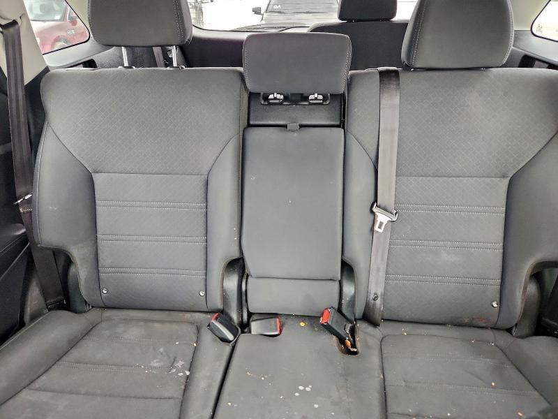 Фото 10 - KIA SORENTO