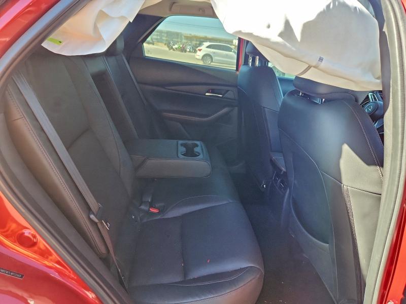 Фото 11 - MAZDA CX30