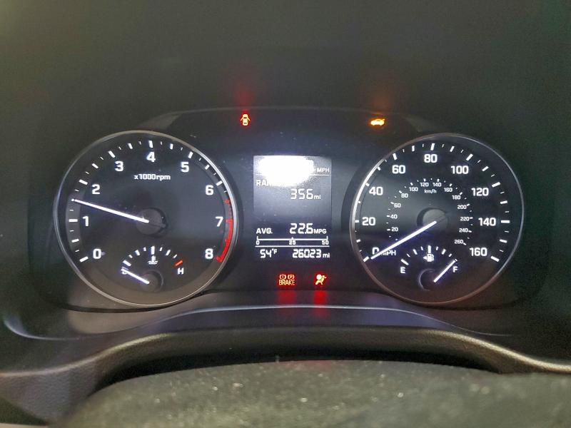 Фото 9 - HYUNDAI ELANTRA