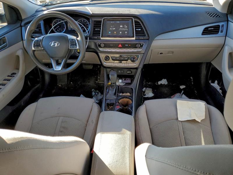 Фото 8 - HYUNDAI SONATA