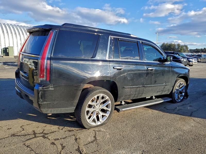 Фото 3 - CADILLAC ESCALADE