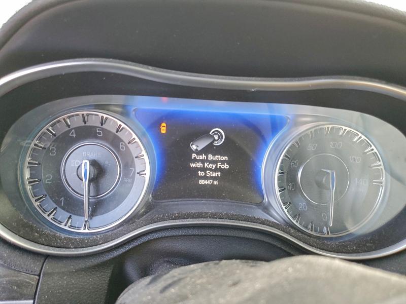 Фото 9 - CHRYSLER 300