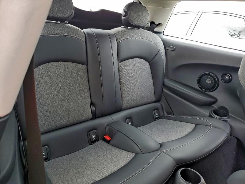 Фото 10 - MINI COOPER