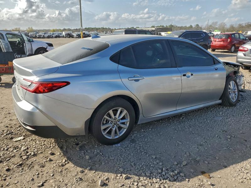 Фото 3 - TOYOTA CAMRY