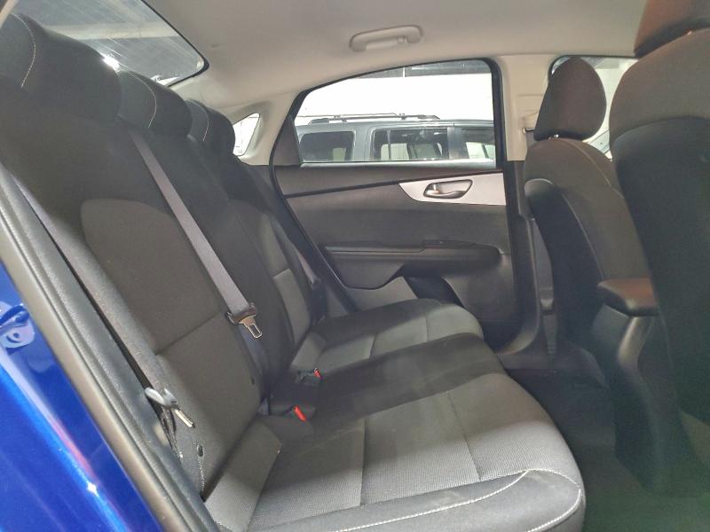 Фото 10 - KIA FORTE