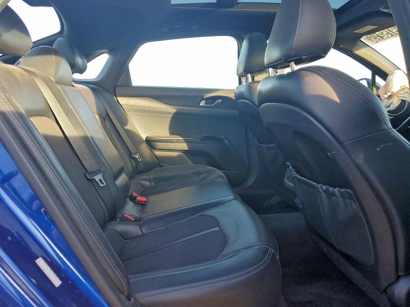 Фото 10 - KIA K5