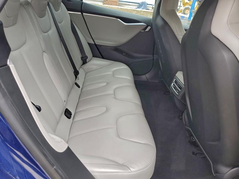 Фото 10 - TESLA MODEL S