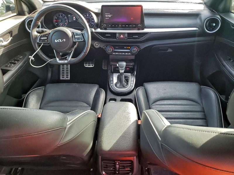 Фото 8 - KIA FORTE