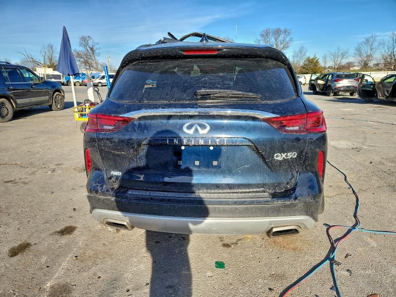 Фото 6 - INFINITI QX50