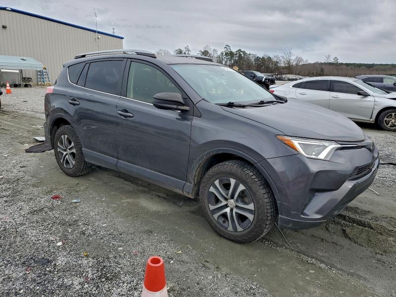 Фото 4 - TOYOTA RAV4