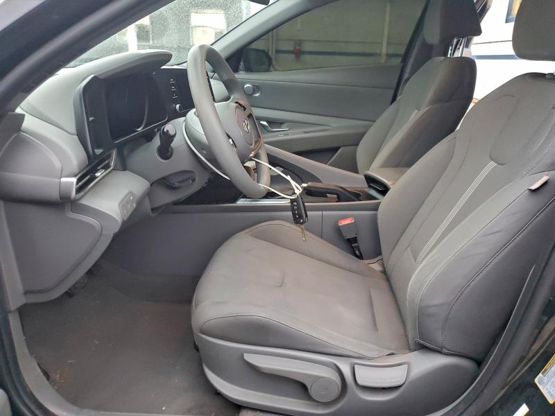 Фото 7 - HYUNDAI ELANTRA