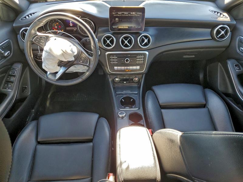 Фото 8 - MERCEDES-BENZ GLA-CLASS