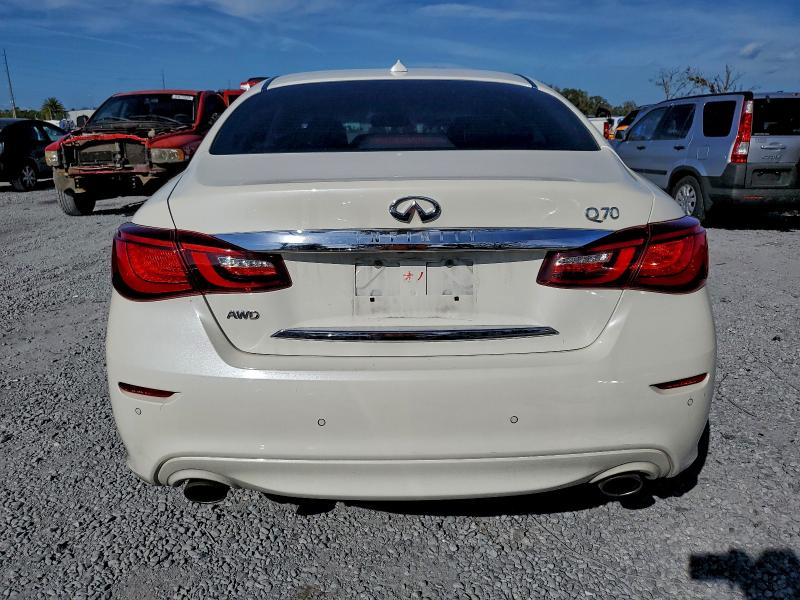 Фото 6 - INFINITI Q70