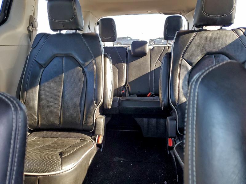 Фото 10 - CHRYSLER PACIFICA