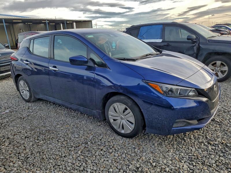 Фото 4 - NISSAN LEAF