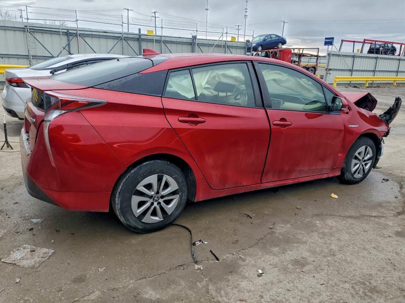 Фото 3 - TOYOTA PRIUS