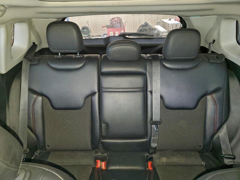 Фото 10 - JEEP COMPASS