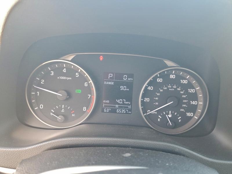 Фото 9 - HYUNDAI ELANTRA