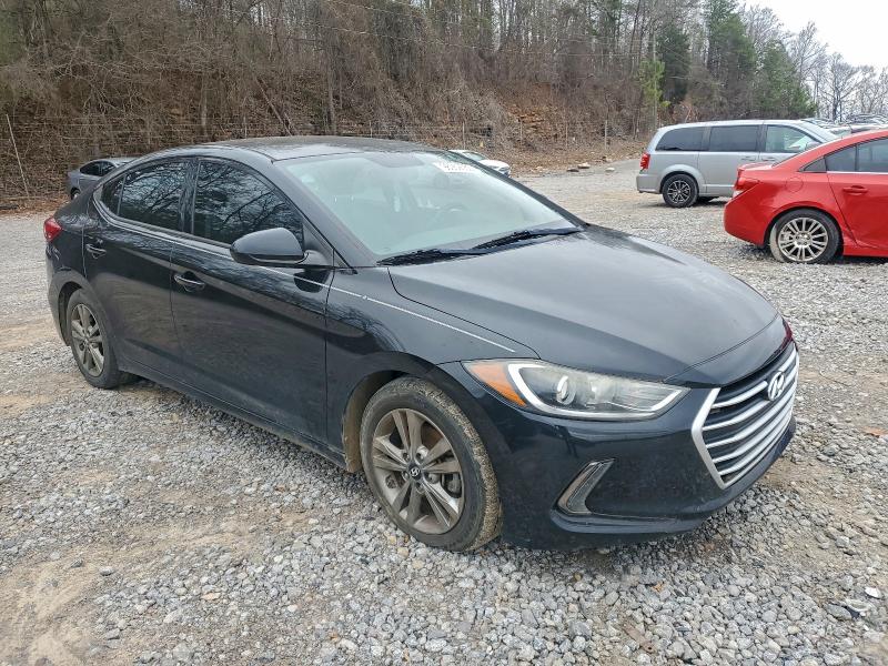 Фото 4 - HYUNDAI ELANTRA