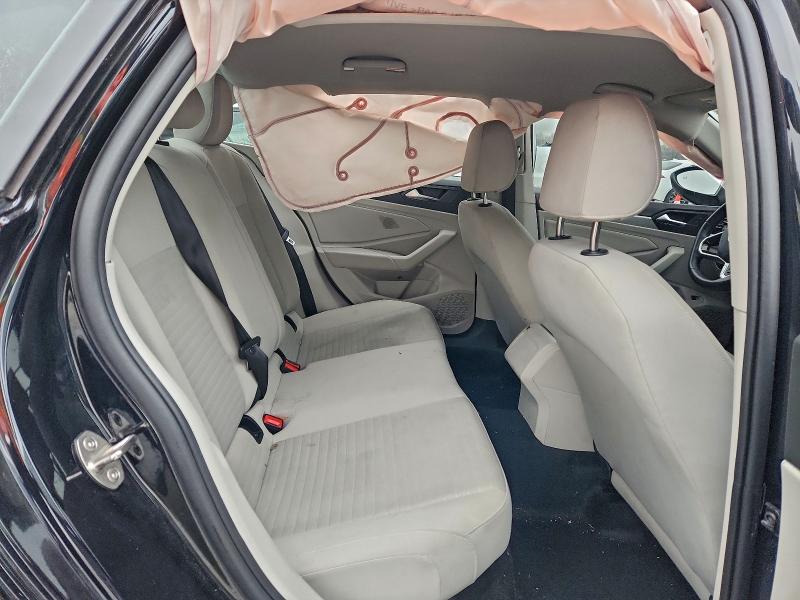 Фото 10 - VOLKSWAGEN JETTA