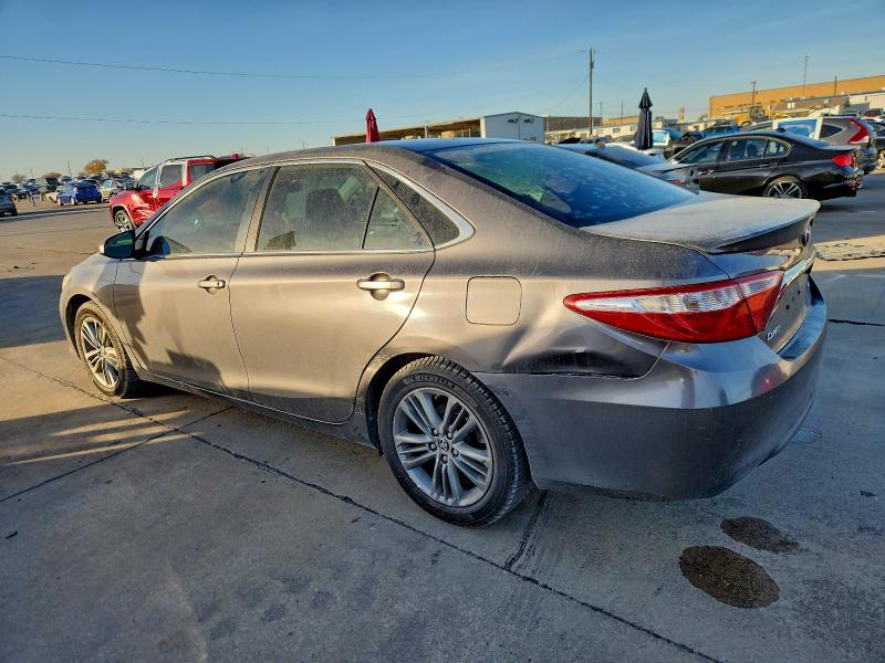 Фото 2 - TOYOTA CAMRY