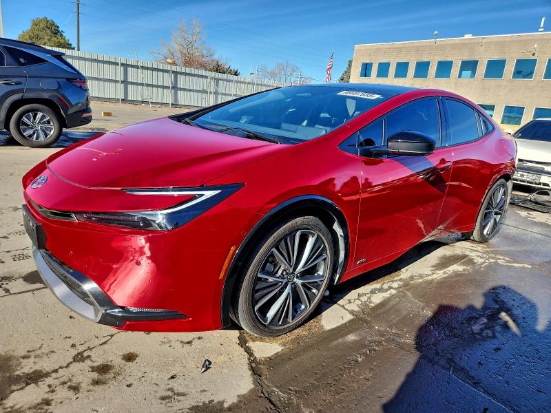 Фото 1 - TOYOTA PRIUS