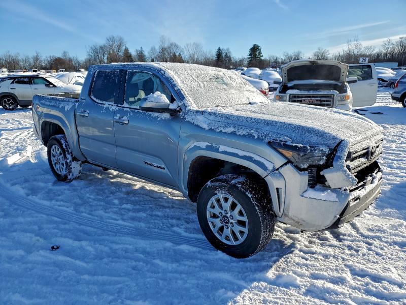 Фото 4 - TOYOTA TACOMA