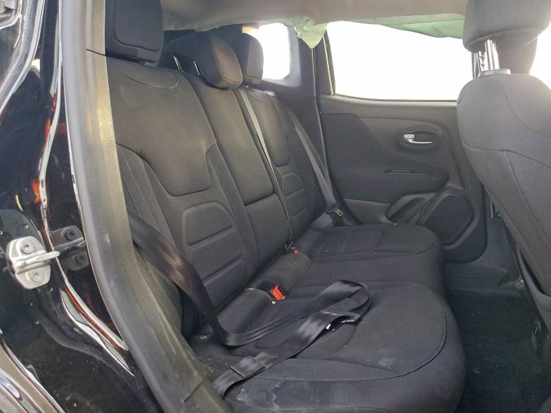 Фото 10 - JEEP RENEGADE