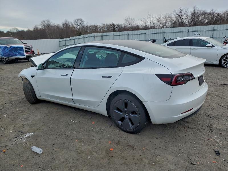 Фото 2 - TESLA MODEL 3