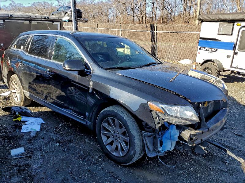 Фото 4 - LINCOLN MKT