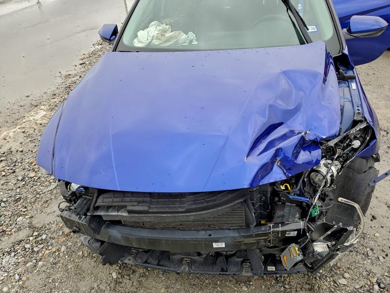 Фото 11 - HYUNDAI ELANTRA