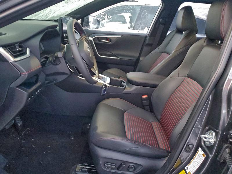 Фото 7 - TOYOTA RAV4