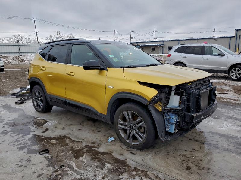 Фото 4 - KIA SELTOS